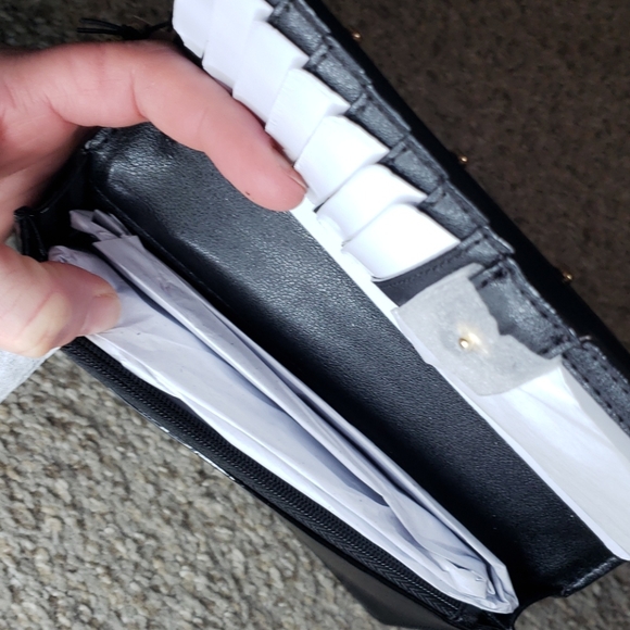 VICTORIA'S SECRET TECH CLUTCH- BLACK MIXED STUD - Picture 8 of 8